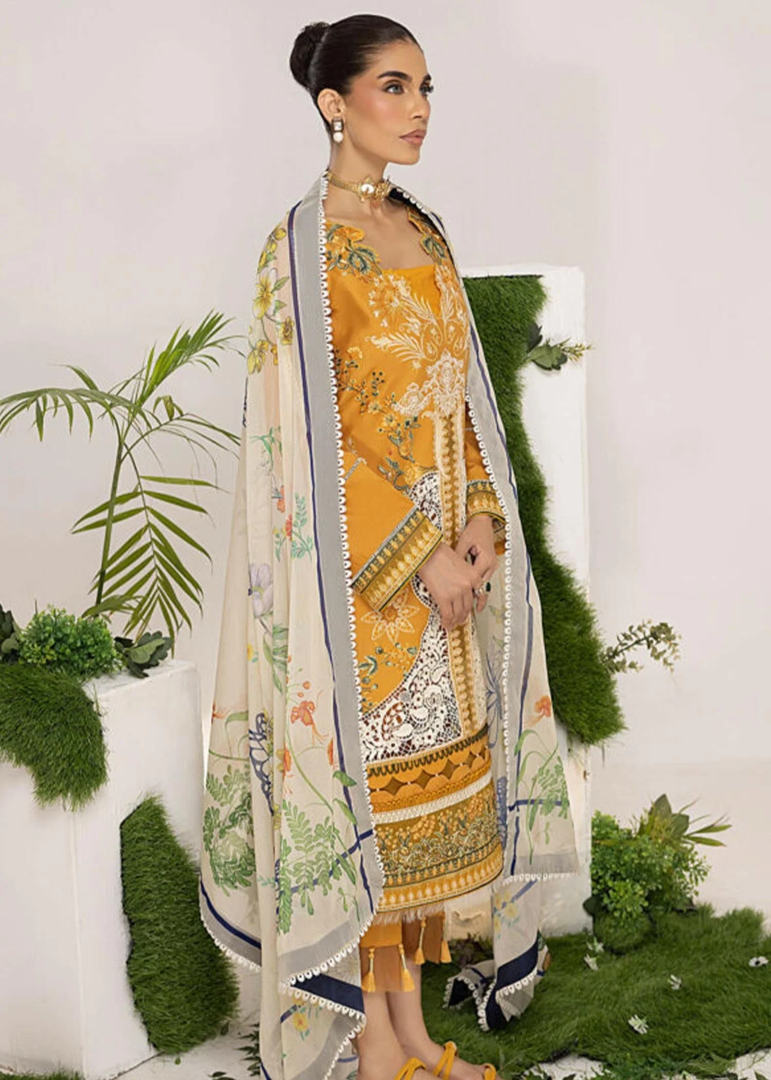 Asifa & Nabeel Aleyna Lawn Collection Vol-2 – LYRA (ALV-12) - Image 6