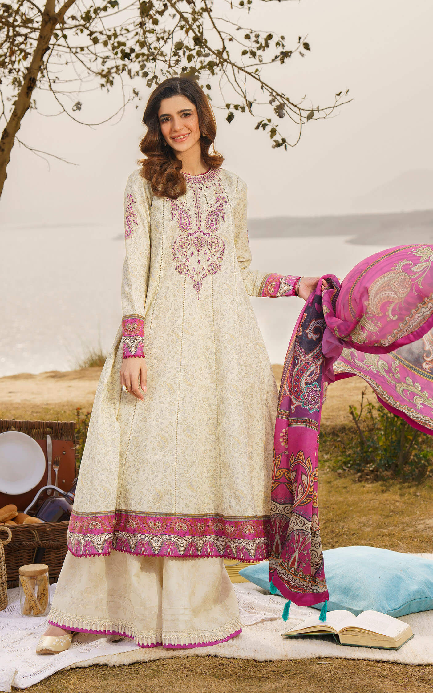 Asifa & Nabeel Meraki Lawn Collection – IRSA-U141M016 | Lawn - Image 3