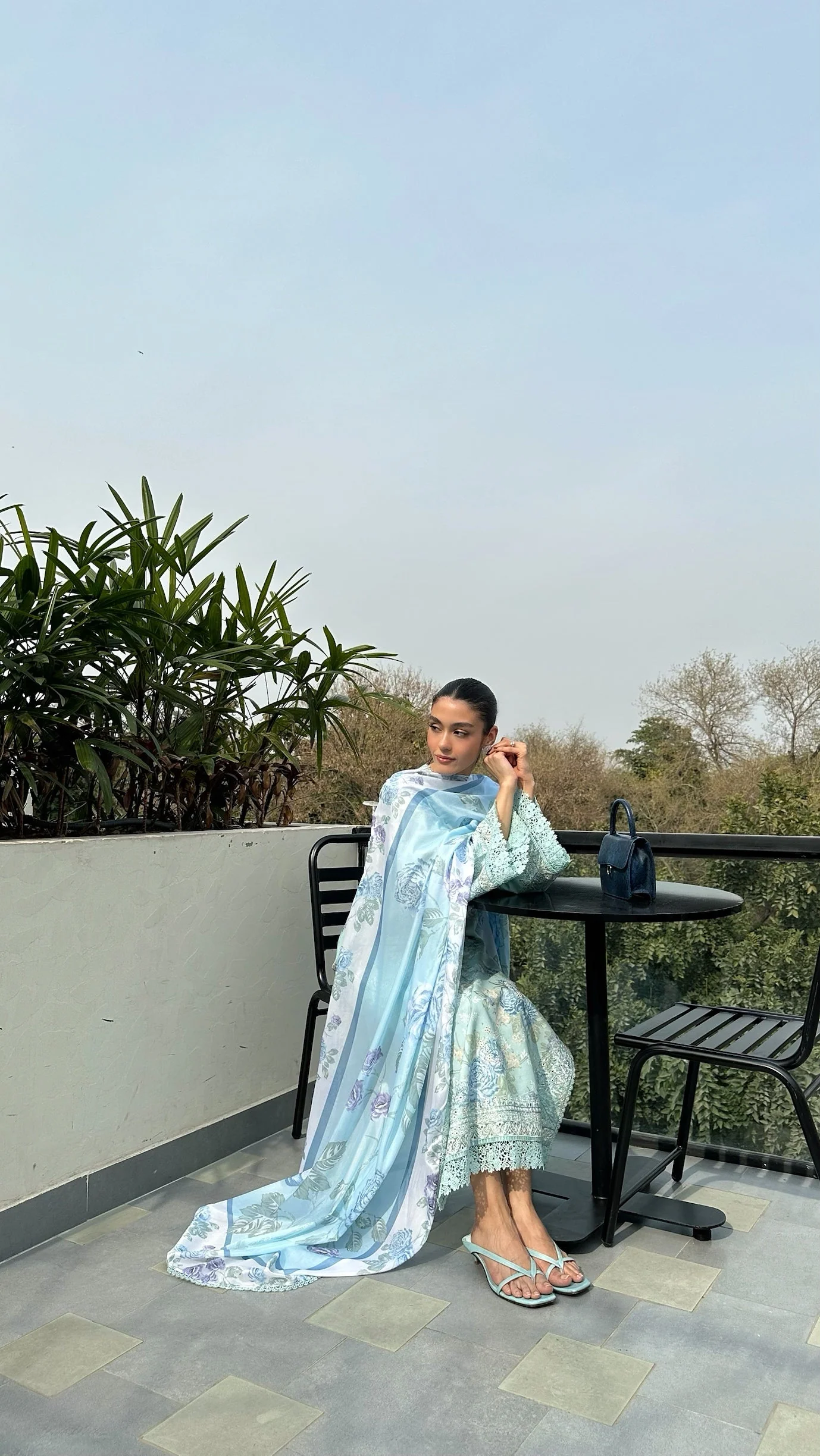 Ayzel The Bare Minimum Lawn – BELLEFROST - Image 7