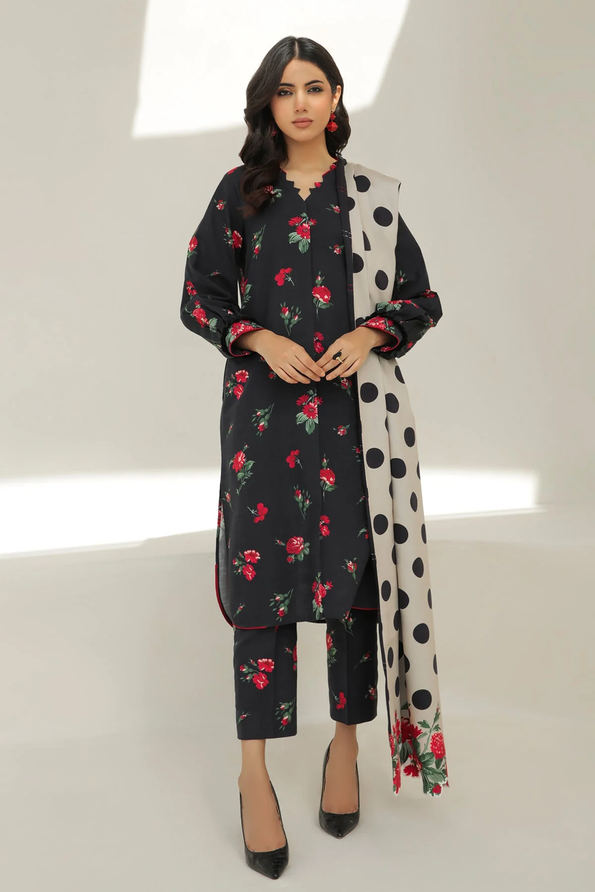 Baroque Digital Printed Khaddar UF-263 - Image 2