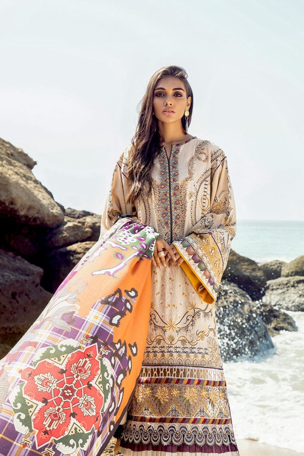 Baroque Khaddar Winter Collection – BEACH BLOOM - Image 5