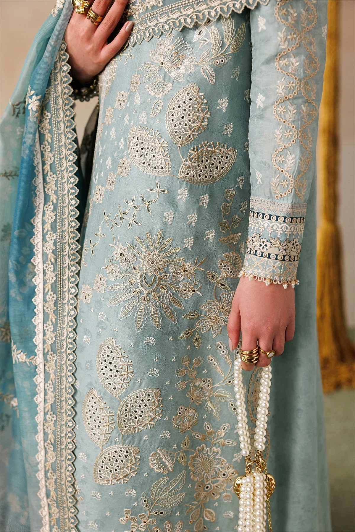 Baroque Luxury Eid Lawn – EL26-D01 - Image 5