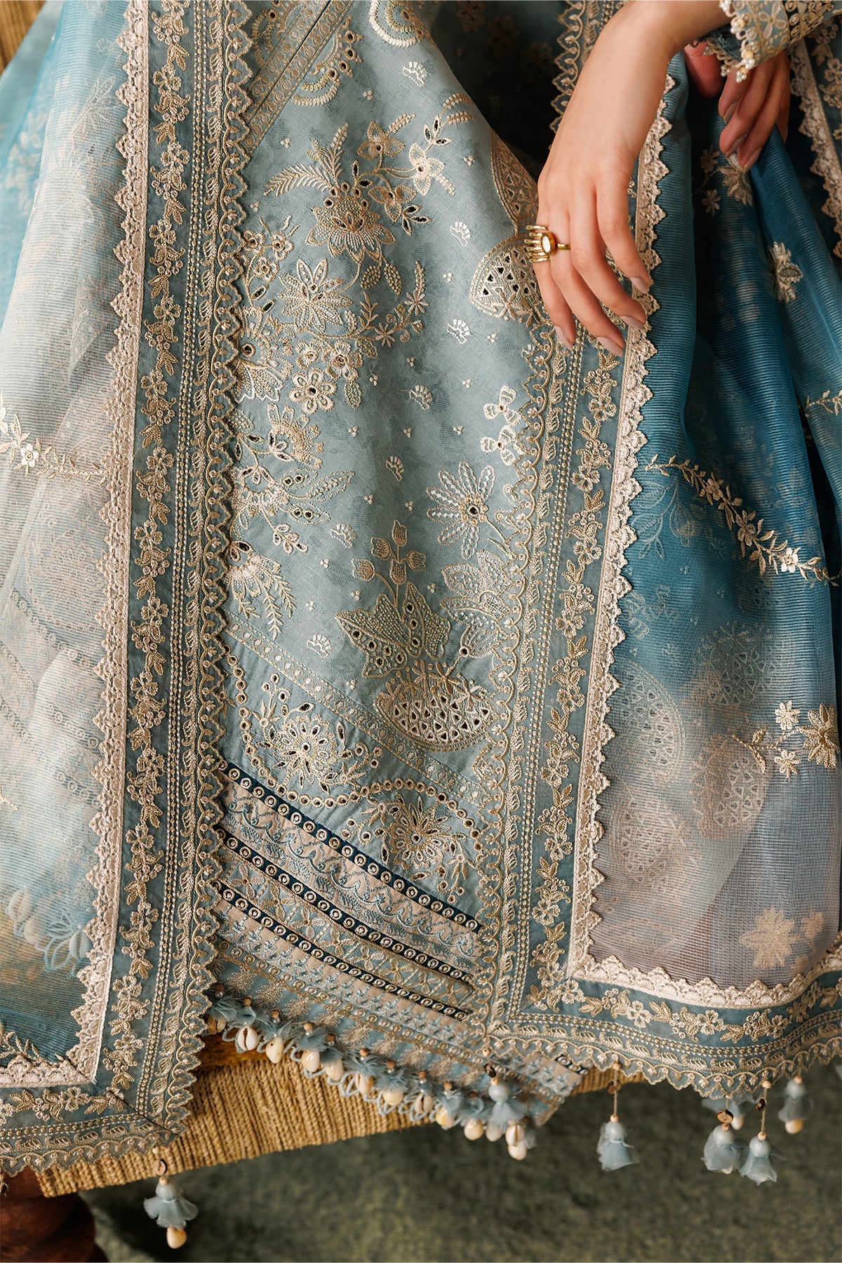 Baroque Luxury Eid Lawn – EL26-D01 - Image 6