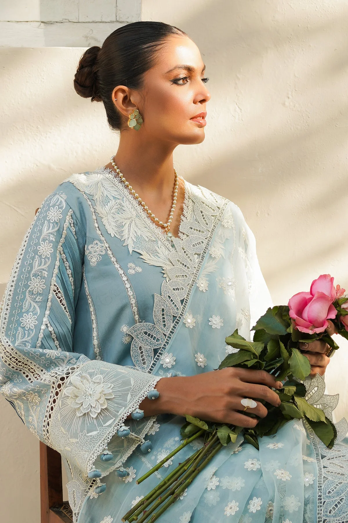 Baroque Swiss Embroidered Jacquard Lawn Collection SL10-D03 - Image 7
