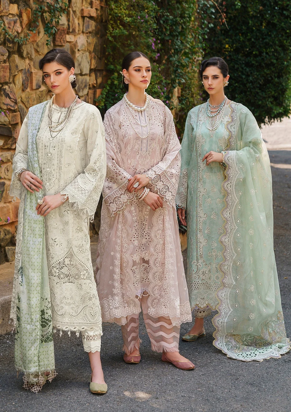 Baroque Swiss Lawn Collection – SL12-D03 - Image 11