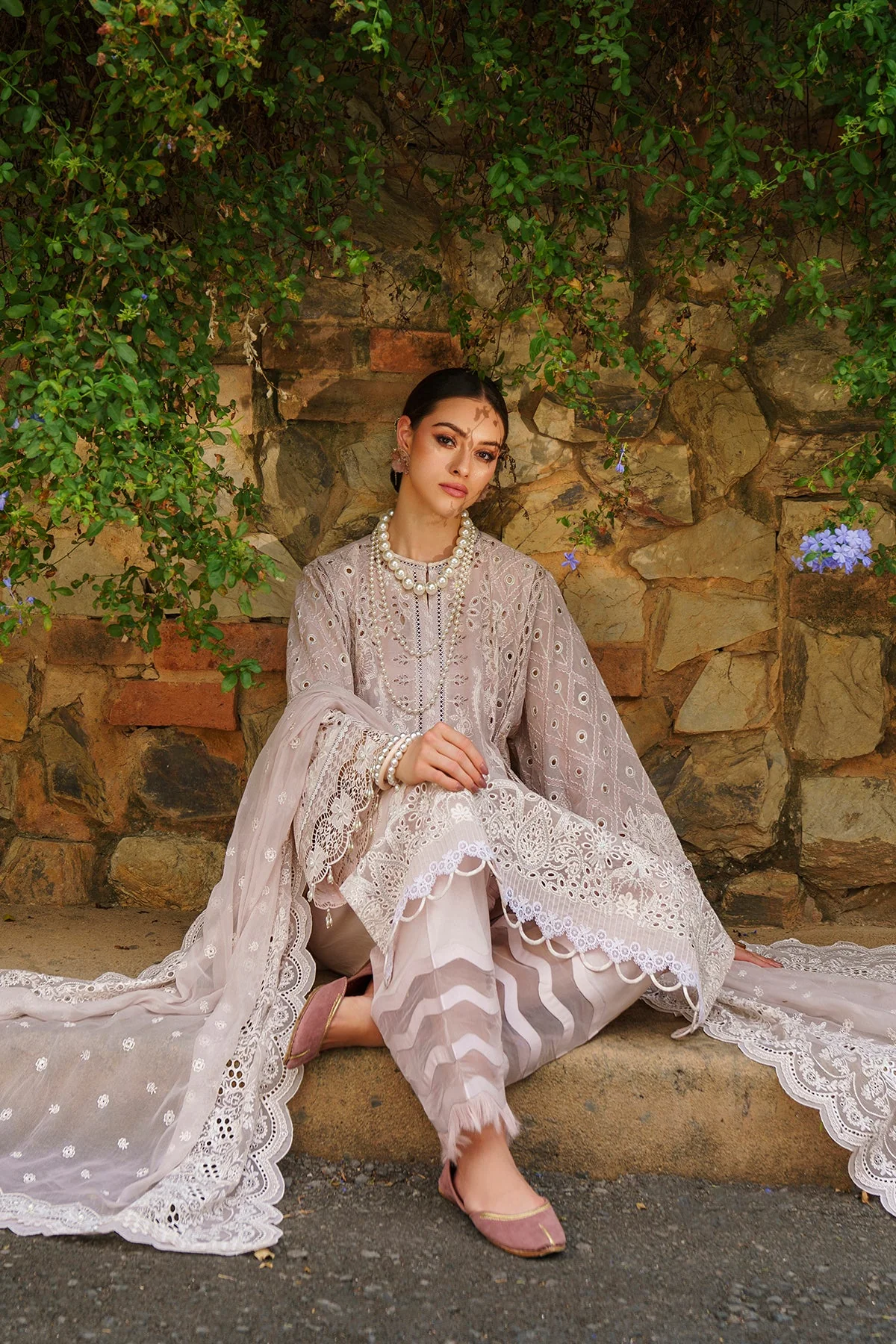 Baroque Swiss Lawn Collection – SL12-D03 - Image 5