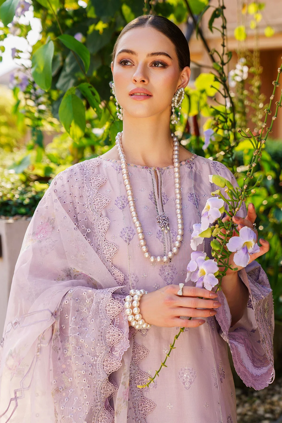 Baroque Swiss Lawn Collection – SL12-D09 - Image 8