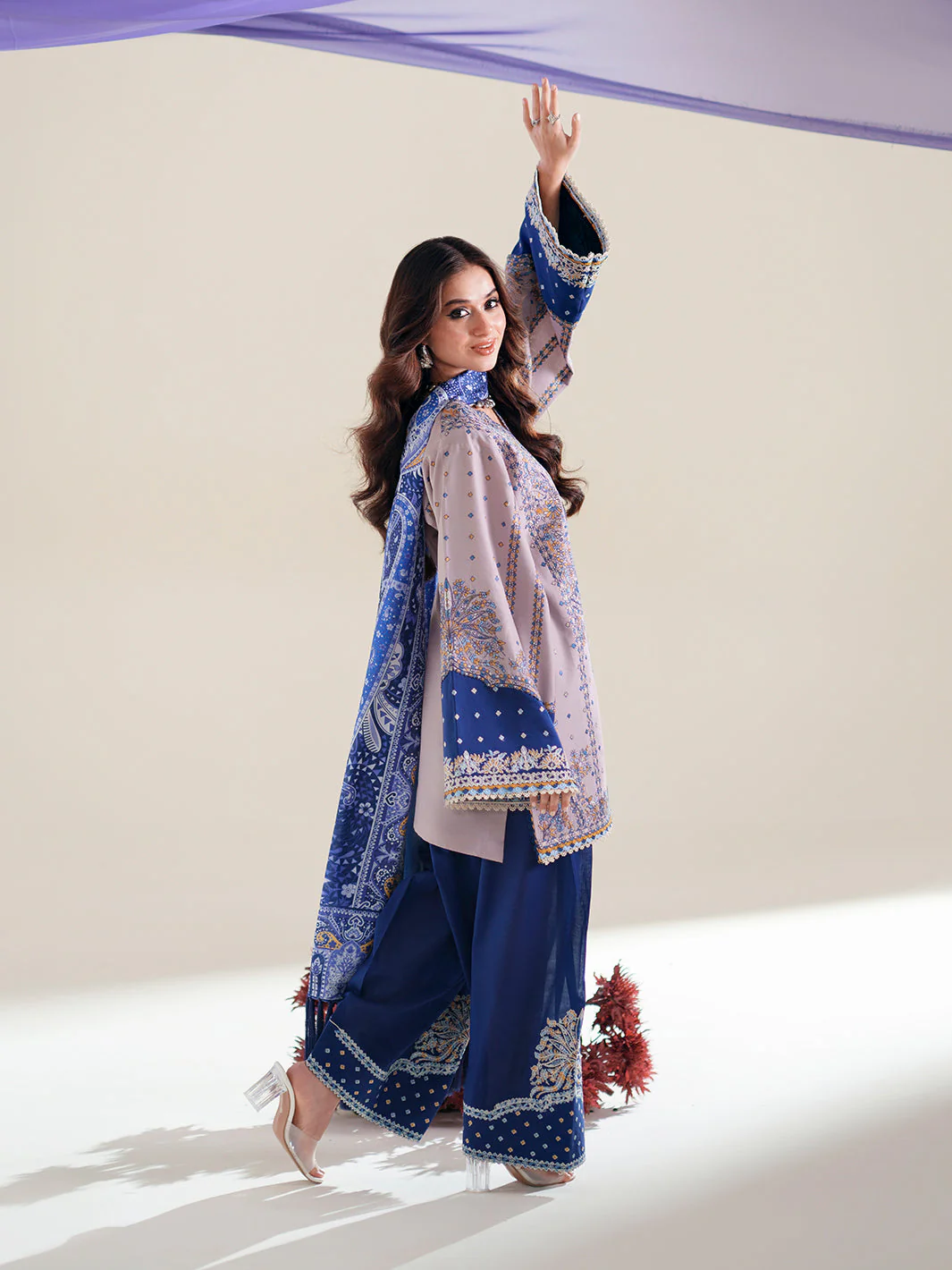 Bin Ilyas Amour Luxury Lawn – 182-B - Image 4