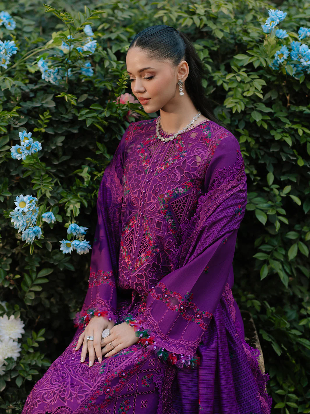 Bin Ilyas Freesia Luxury Lawn – 105-B - Image 9