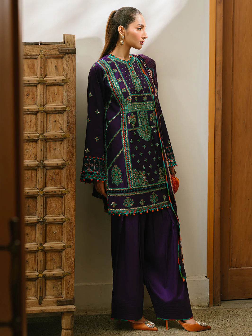 Bin Ilyas Olivia Embroidered Winter – 524-B - Image 4