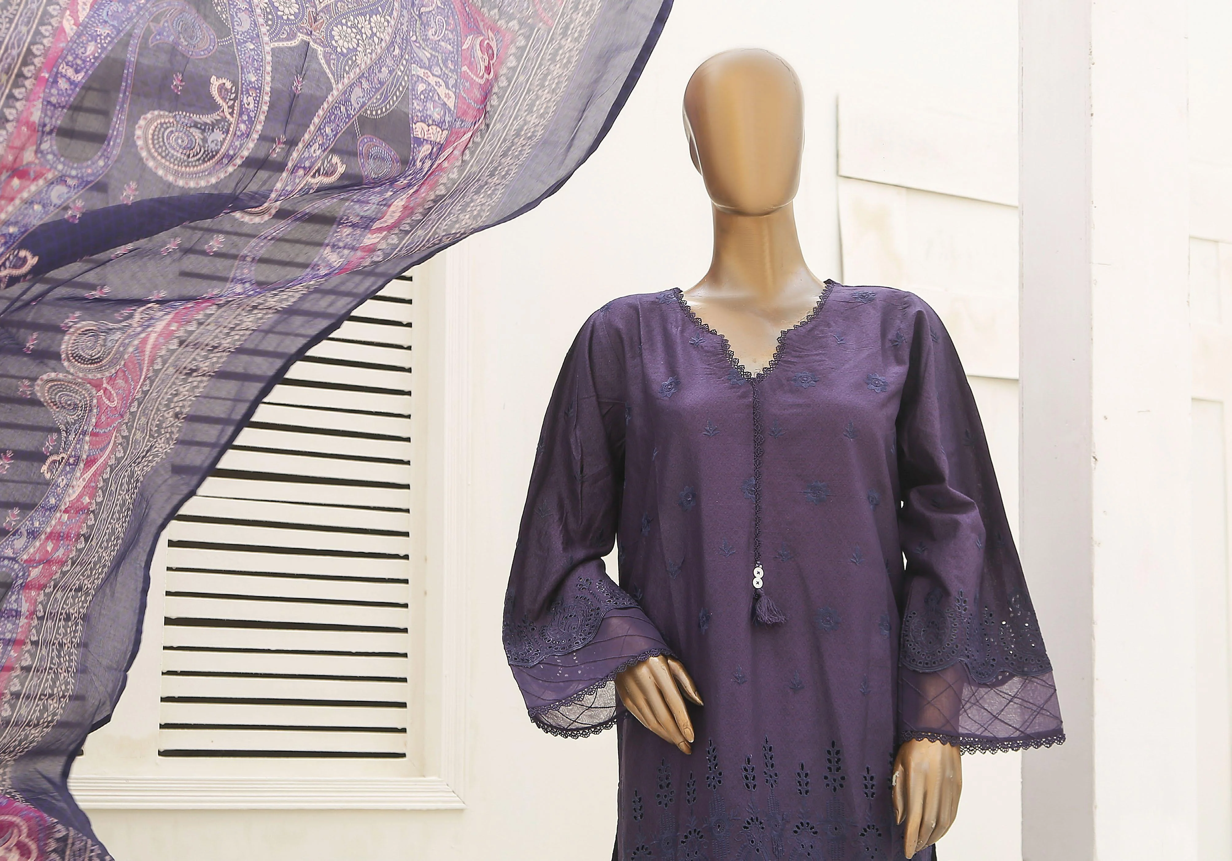 Bin Saeed Stitched/Pret ChikanKari Suit – DN-374 - Image 3