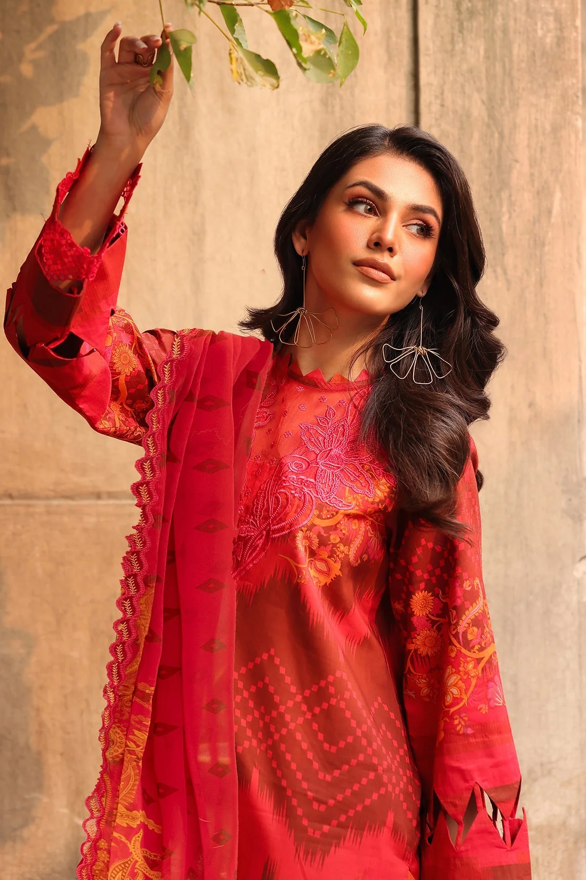 Charizma Combinations – Embroidered Lawn Shirt with Embroidered Chiffon Dupatta and Trouser DSCC4-15 - Image 2