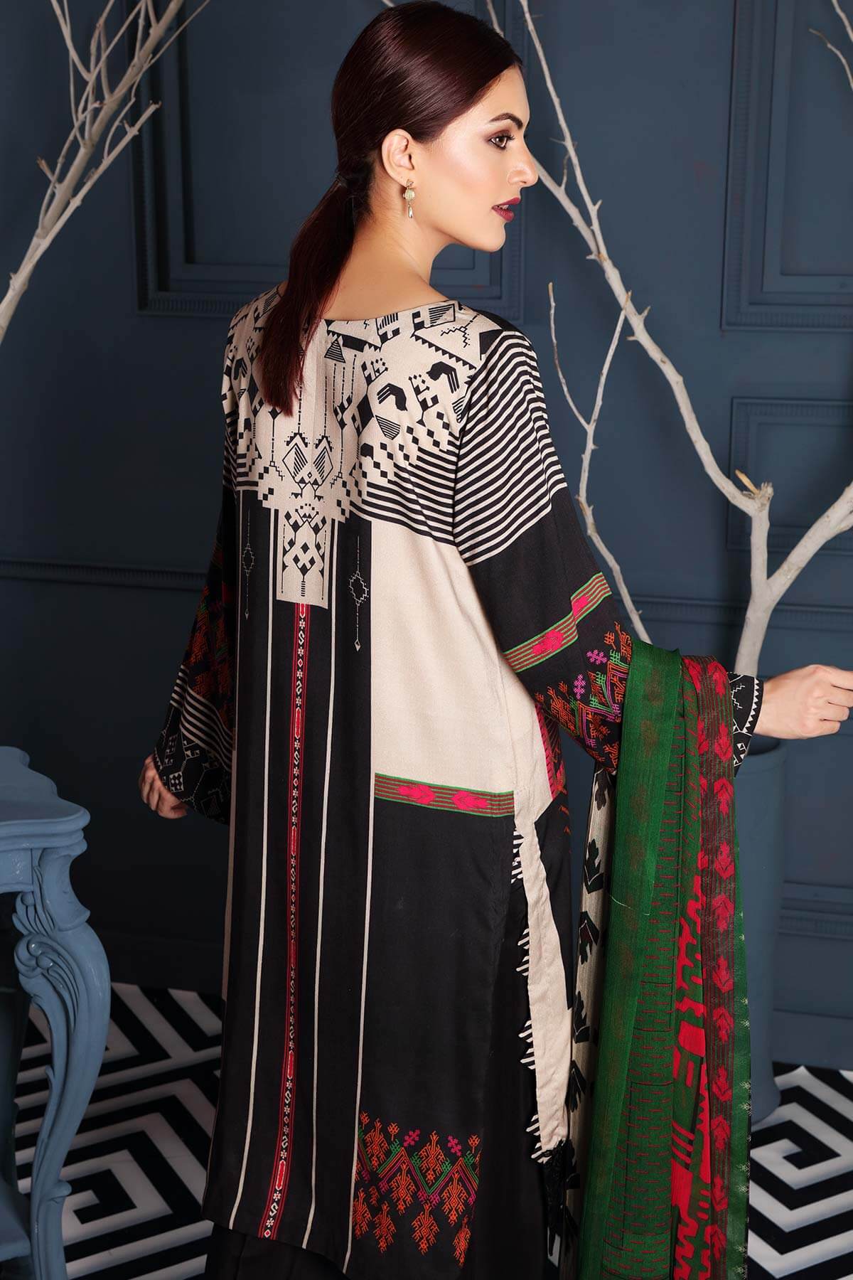 Charizma Combinations Embroidered Linen Collection – Vibrant Black CCW-12 - Image 4