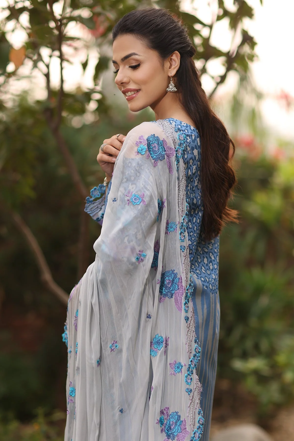 Charizma Print Melody – Printed Lawn Shirt with Embroidered Chiffon Dupatta and Trouser DSPM4-11 - Image 2
