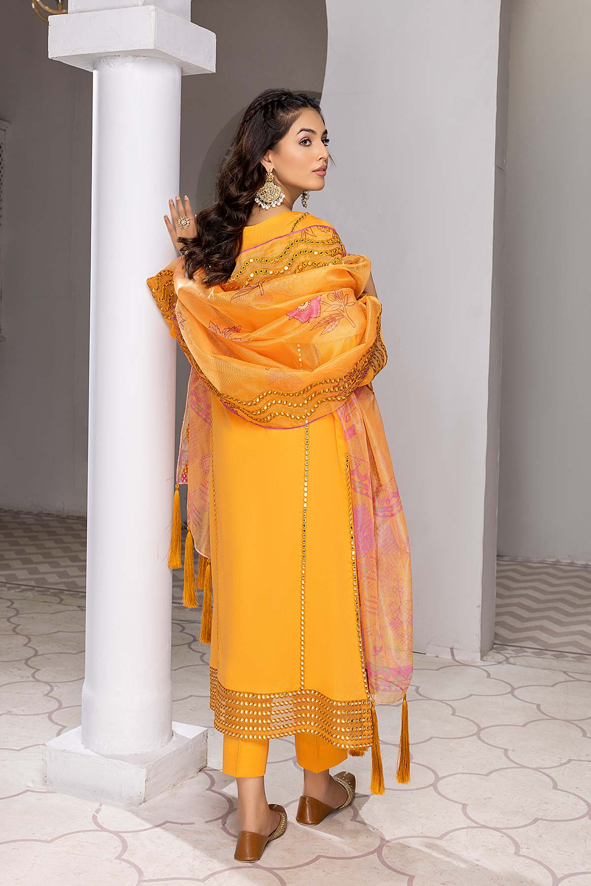 Charizma Reem Lawn Collection Vol-2 – RM22-16 - Image 4