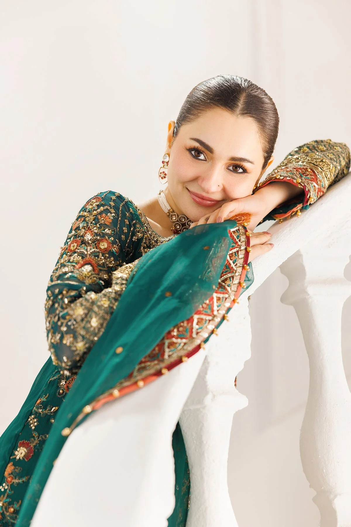 Charizma x Hania Aamir Dastan-e-Jashan 4PC Luxury Formals – DJ5-01 - Image 9