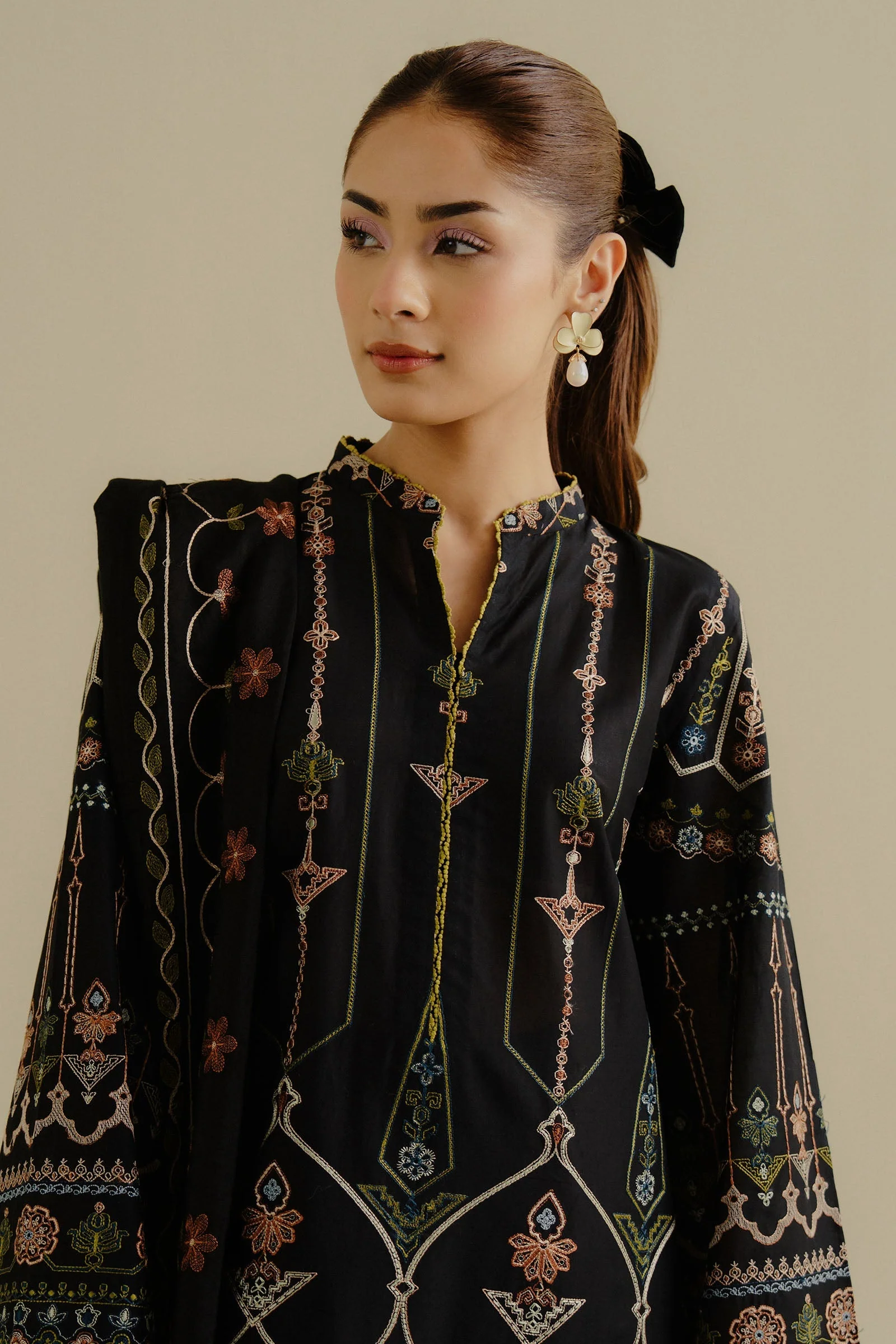 Coco Lawn Drop II by Zara Shahjahan – Iris-2A - Image 5