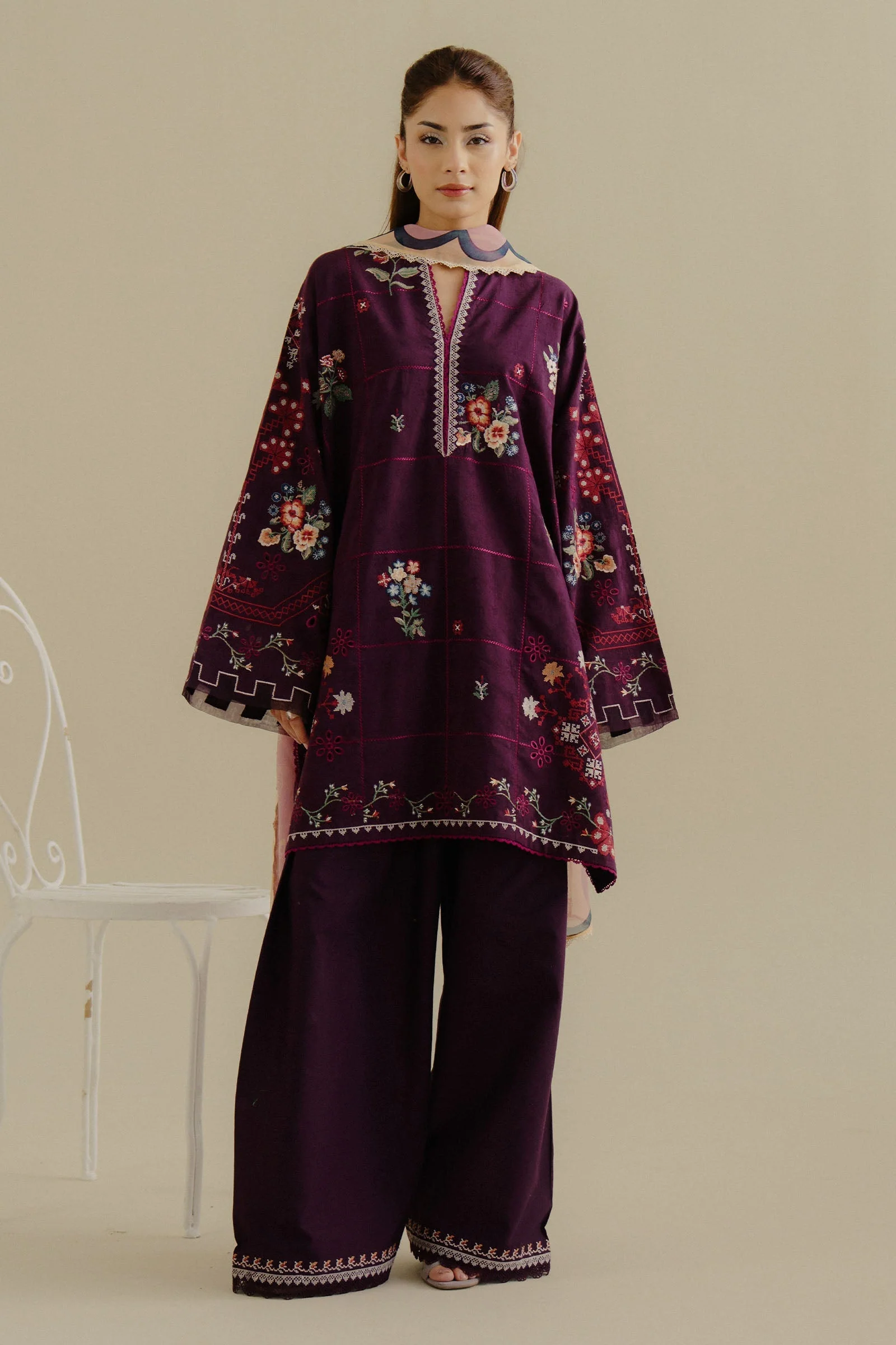Coco Lawn Drop II by Zara Shahjahan – Sufa-5B - Image 3