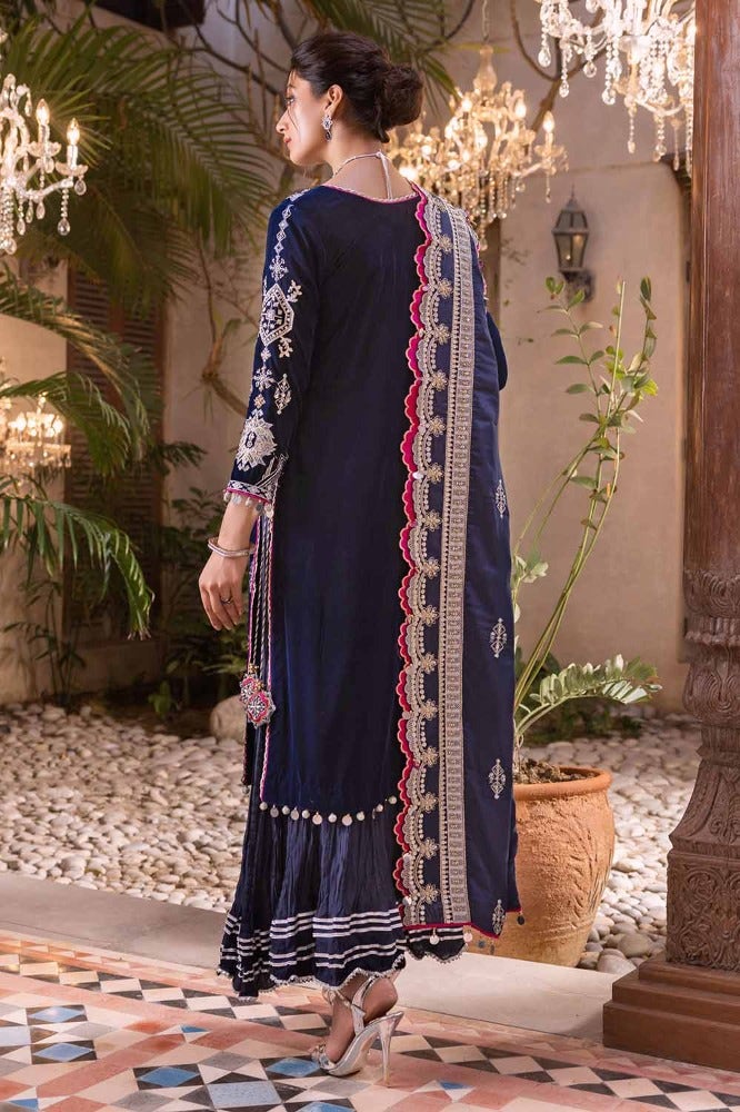 Gul Ahmed Noor-e-Chashm Embroidered Velvet Suit with Hand Embroidered Raw Silk Dupatta NS-22021 - Image 4