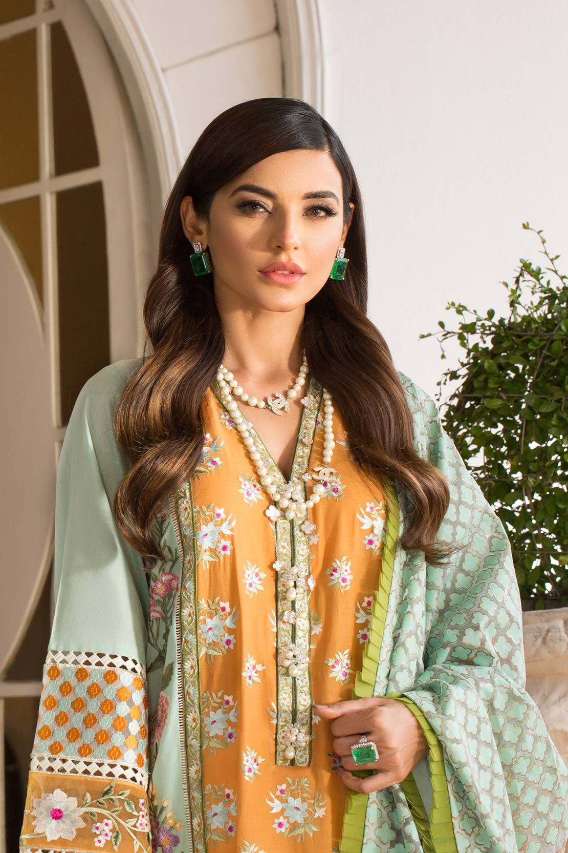 Crimson by Saira Shakira Luxury Lawn Collection 2021 – D9-A - A Sunny Afternoon - Mandarin - Image 5