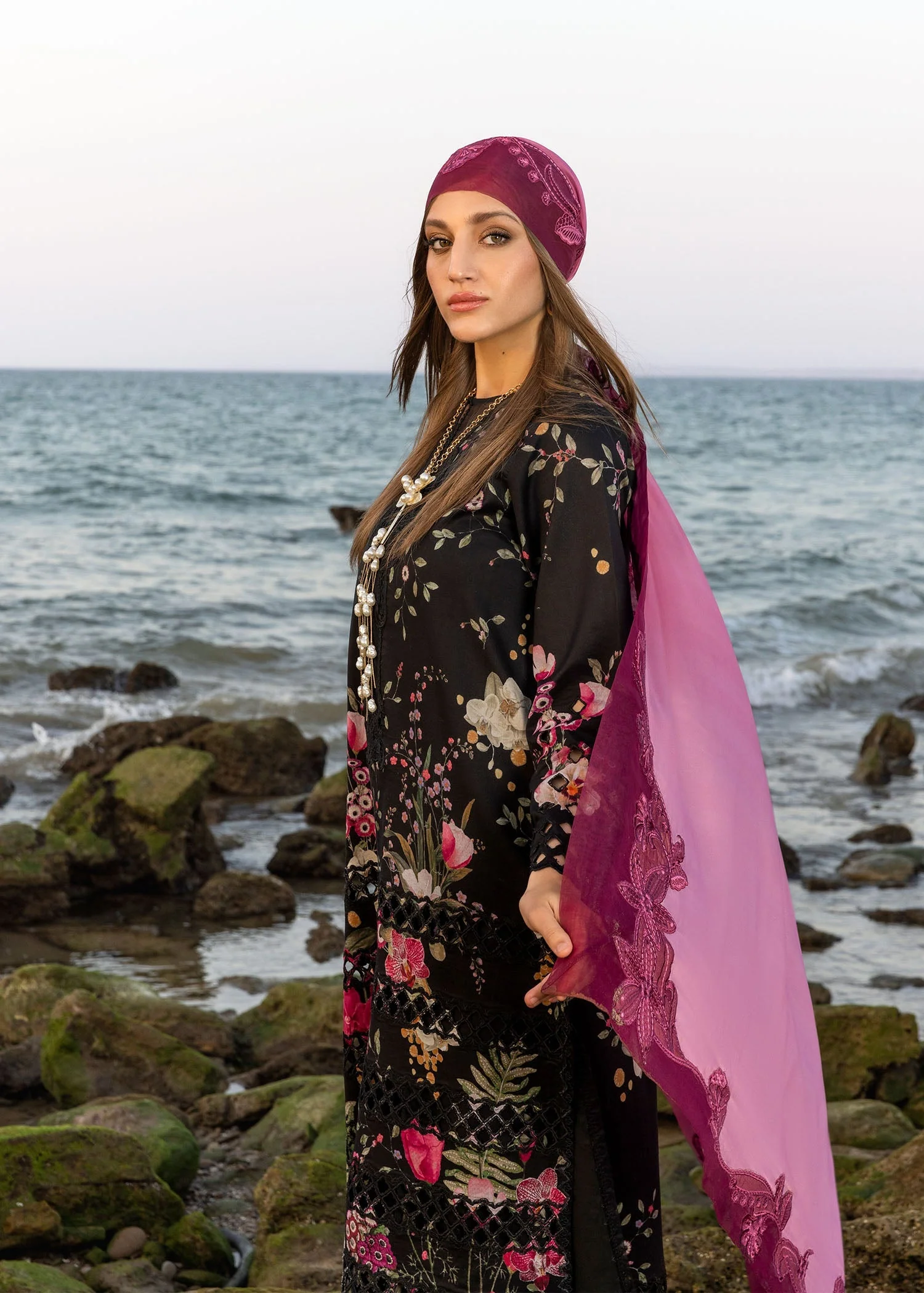 Crimson Flow Luxury Lawn – Bloom Bold - D4 B - Image 4