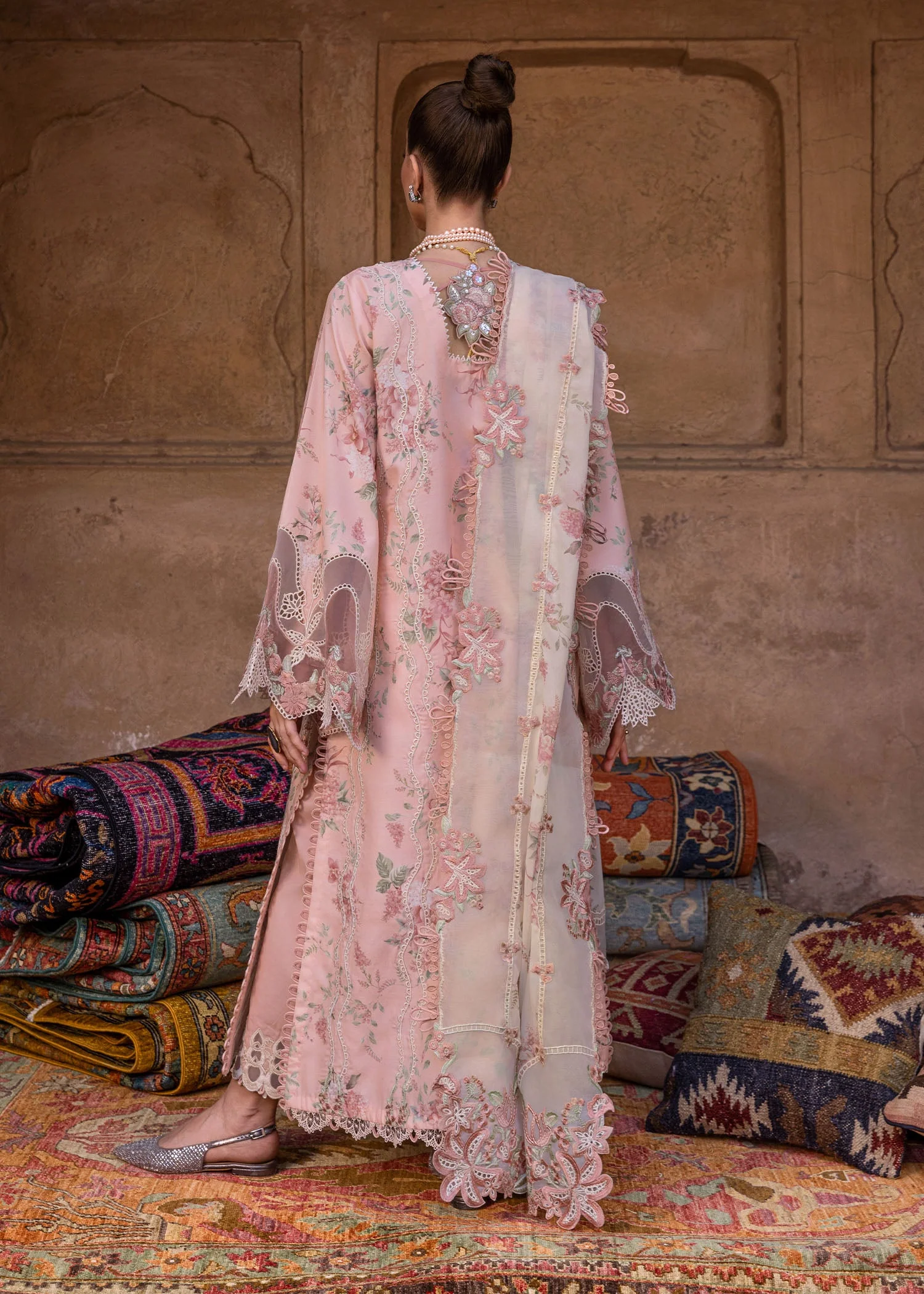 Crimson Tasawar Luxury Lawn – LAVENDER FALL - D5A - Image 6