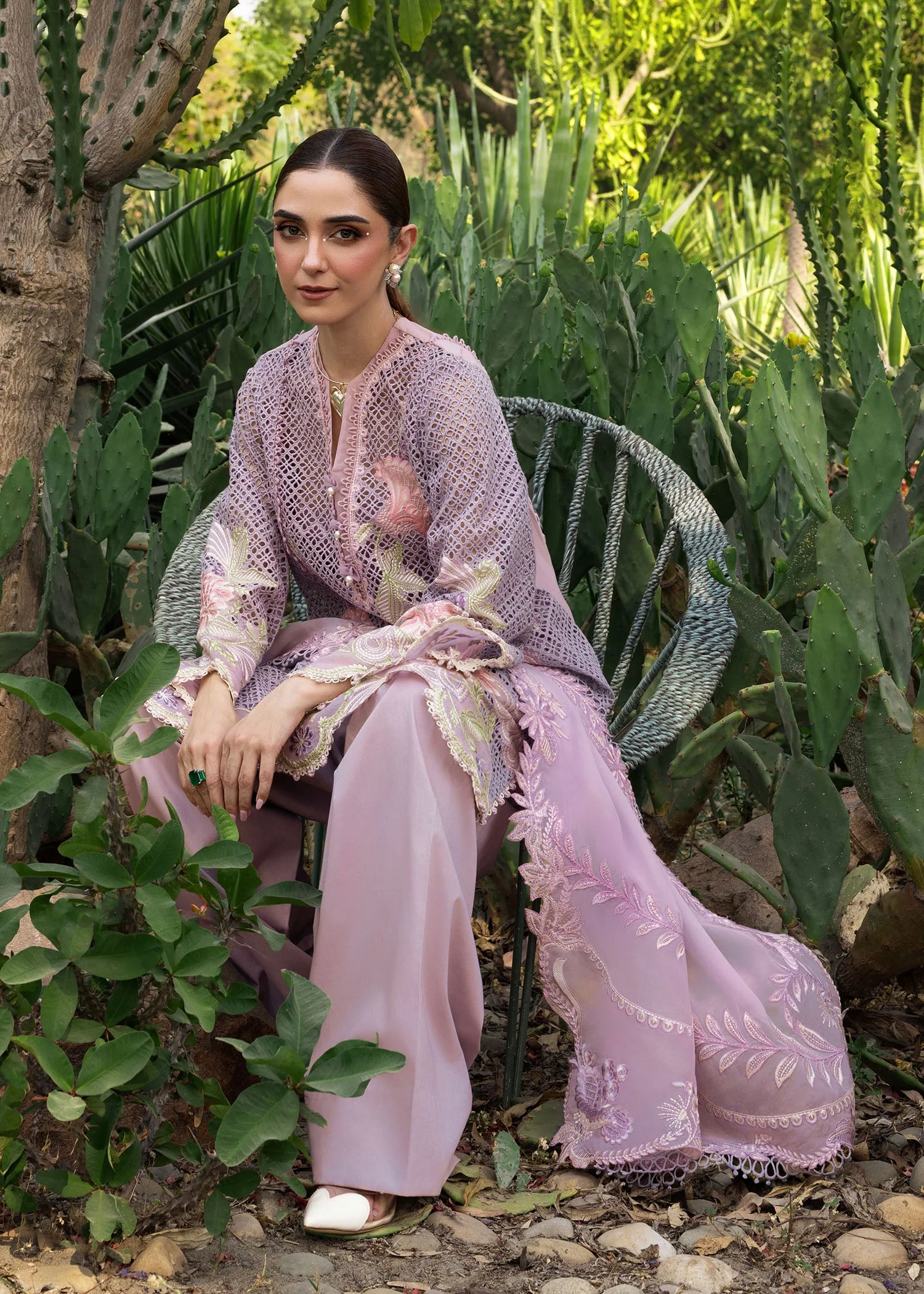 Crimson Tasawar Luxury Lawn – ONE TRUE LOVE - D6B - Image 8