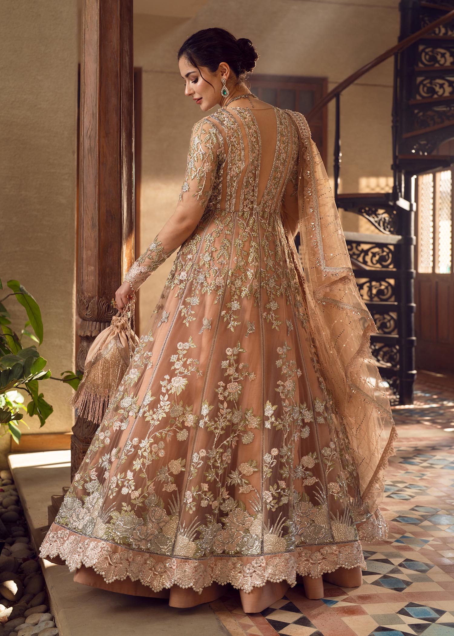 Crimson X Saira Shakira Aik Jhalak Wedding Collection – An Ethereal Fantasy - Image 6