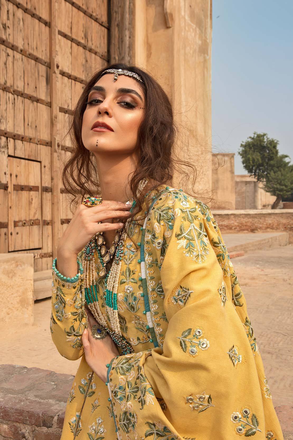Crimson X Saira Shakira Winter Collection 2020 – Sheeshay Hazaron - Canary - Image 2