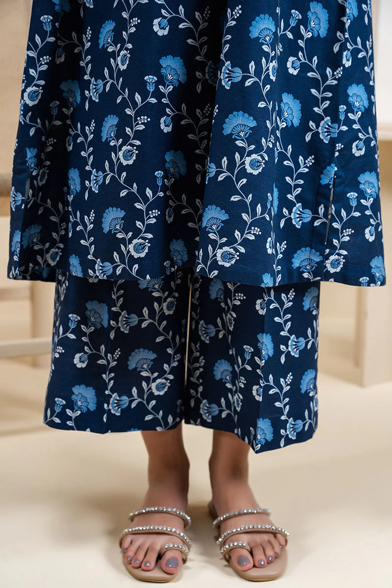 Cross Stitch Daily Wear – WINTER AURA-2 PC PRINTED KHADDAR SUIT - Image 3