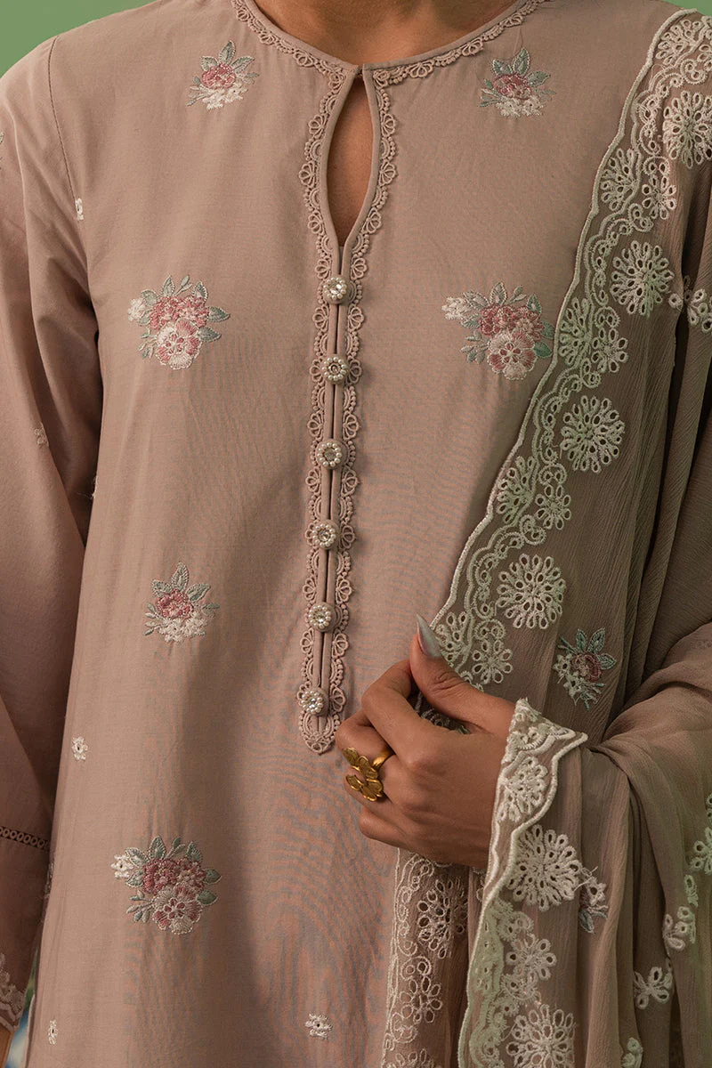 Cross Stitch Mahiri Lawn 2024 – SUMMER BLOOM-3 PIECE LAWN EMBROIDERED SUIT - Image 5
