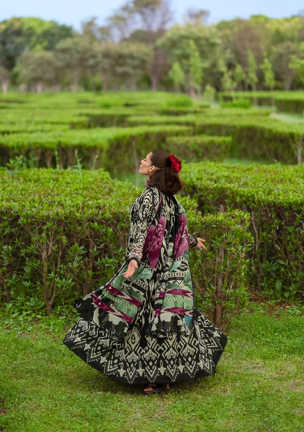 Elaf Bridgerton Prints Lawn – EPB-1B REGINA - Image 3