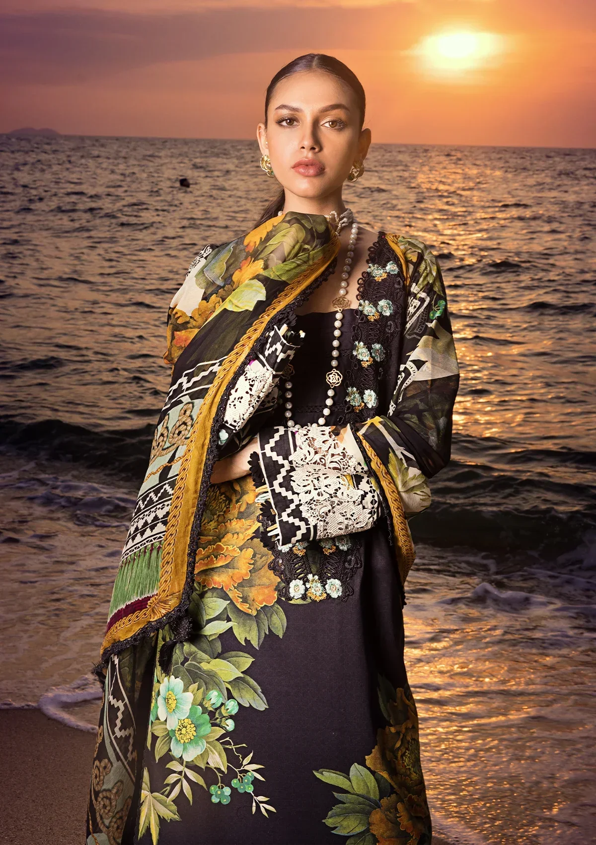 Elaf Embroidered Limited Edition Lawn Collection – ESL-08B NIGHTFALL - Image 7