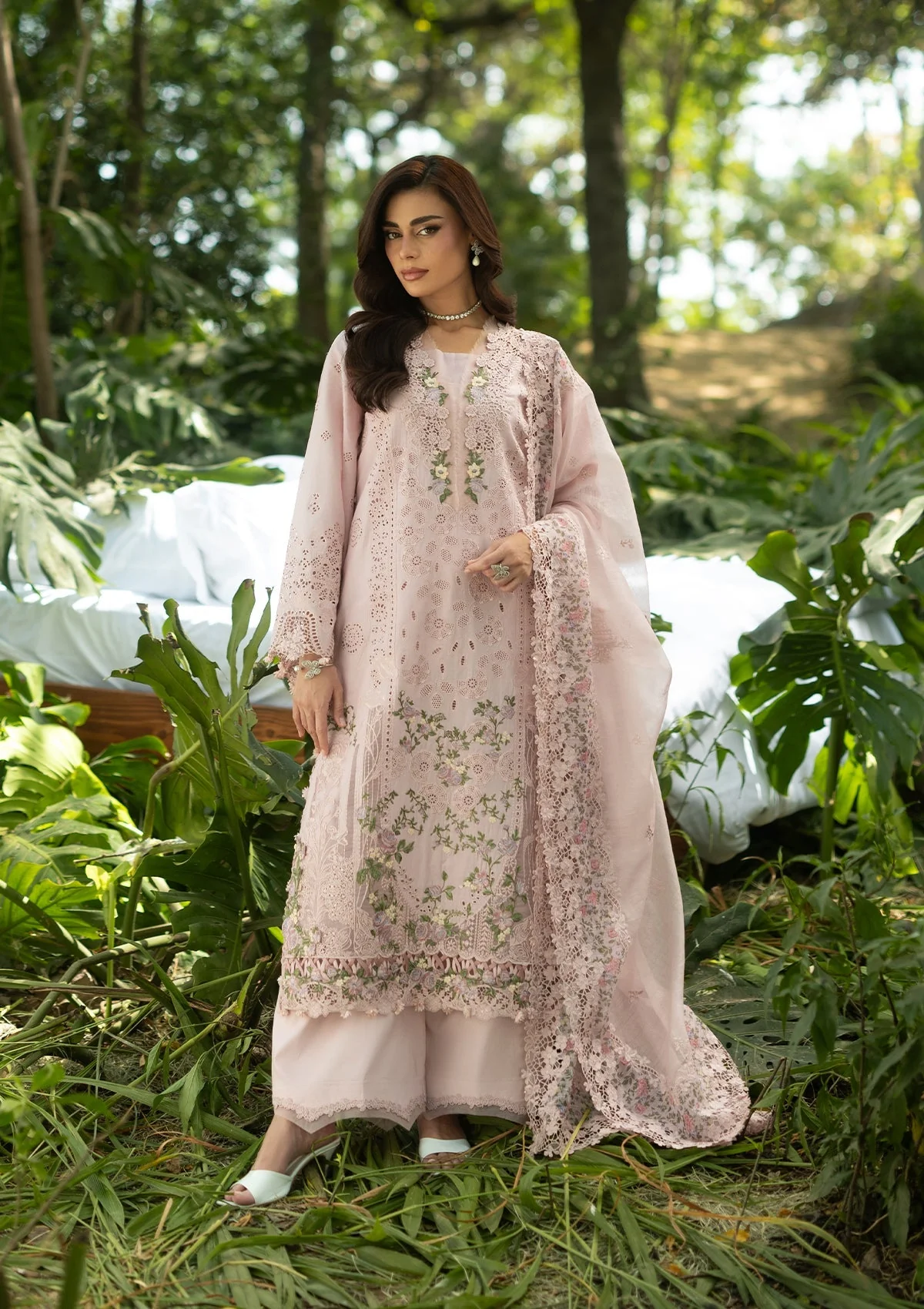 Elaf Luxury Lawn – ELQ-1b Love Escape