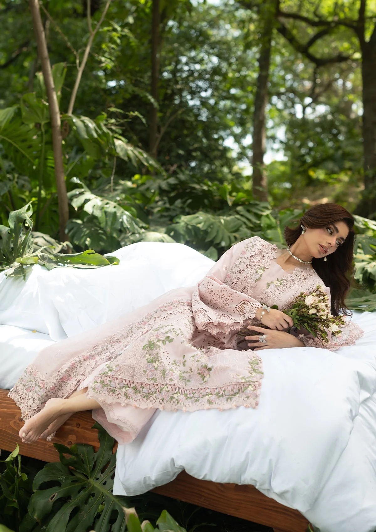 Elaf Luxury Lawn – ELQ-1b Love Escape - Image 15