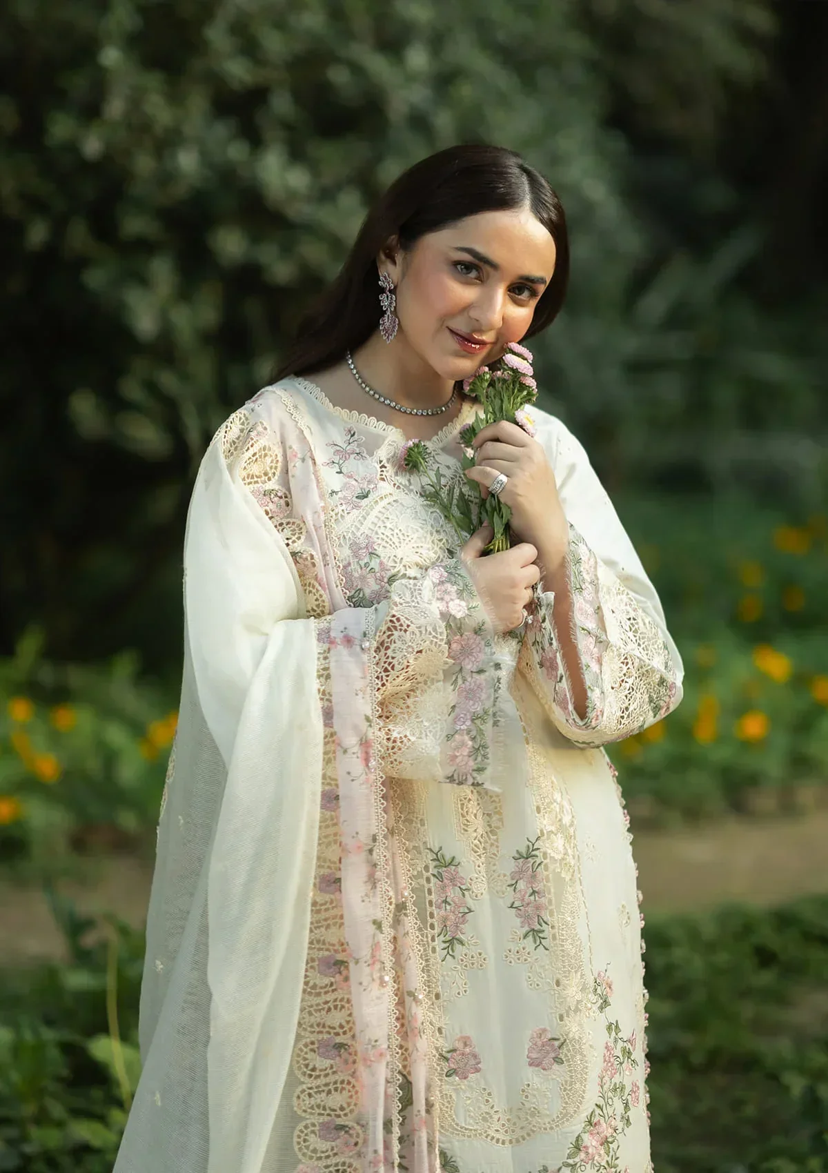Elaf Luxury Lawn – ELQ-7b Sweet Talk - Image 5