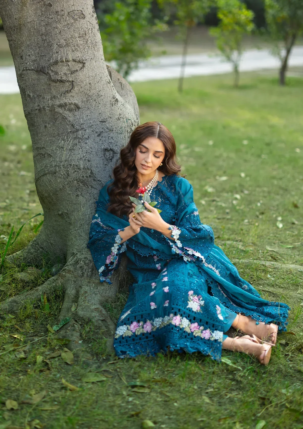 Elaf Luxury Lawn – ELY-06 SAPPHIRE - Image 10