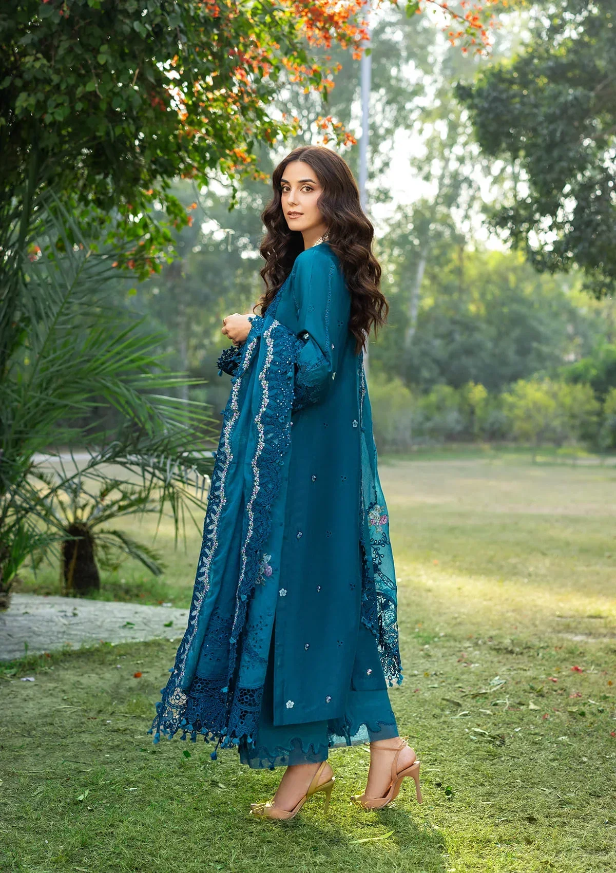 Elaf Luxury Lawn – ELY-06 SAPPHIRE - Image 4