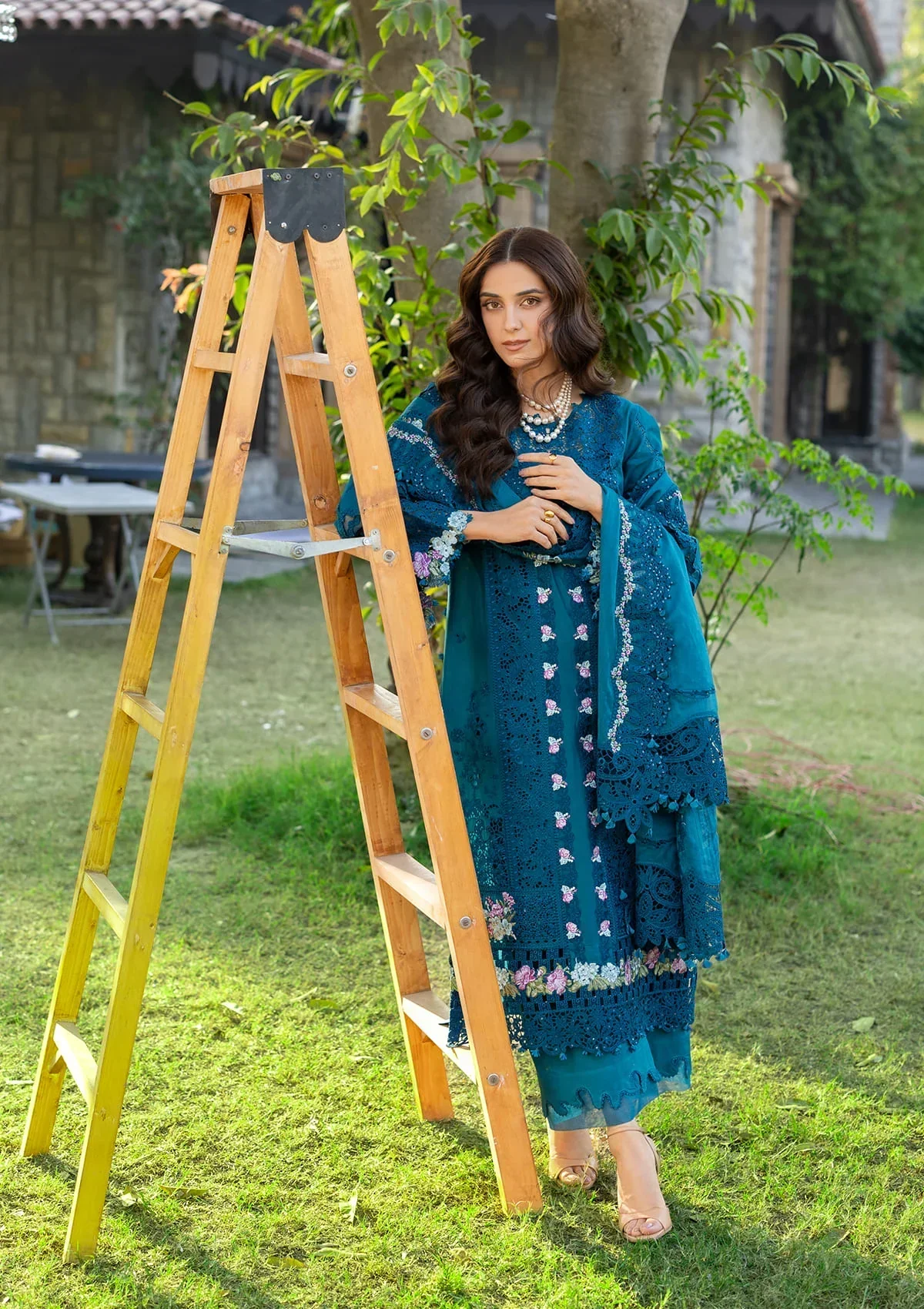 Elaf Luxury Lawn – ELY-06 SAPPHIRE - Image 9