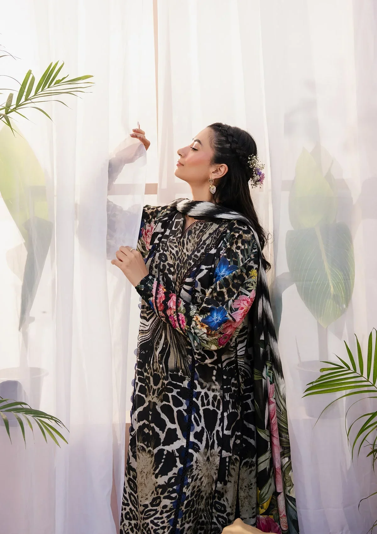 Elaf Prints Lawn Vol-2 – EPS-4B NOIR ESSENCE - Image 12