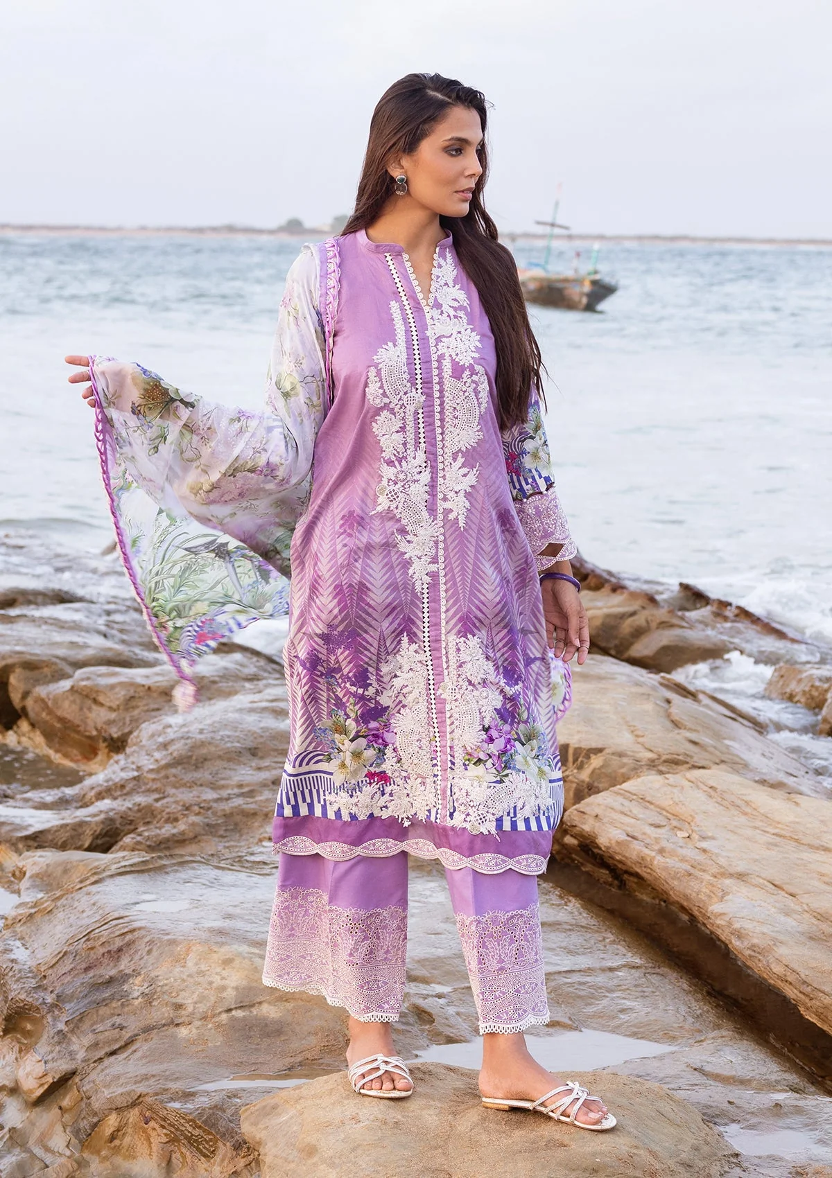 Elaf Signature Embroidered Lawn Collection – ESC-06B DREAM SPELL - Image 2