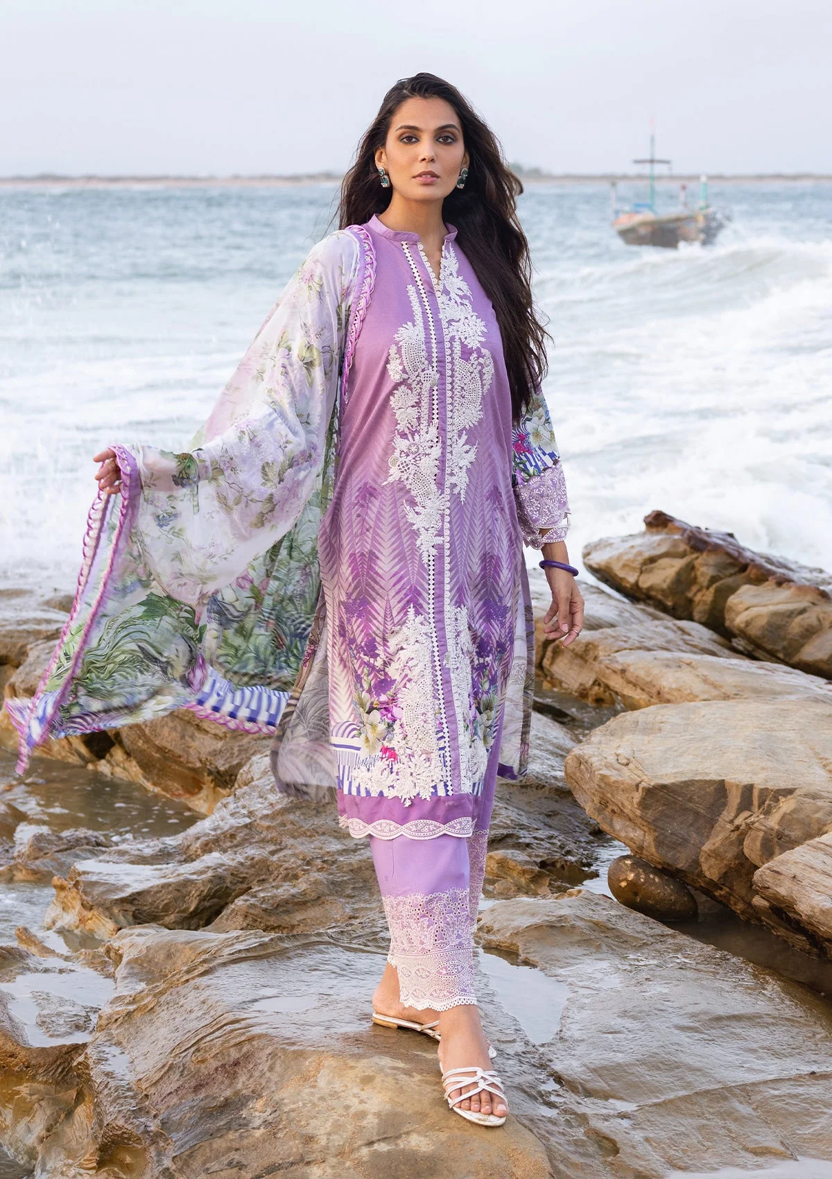 Elaf Signature Embroidered Lawn Collection – ESC-06B DREAM SPELL - Image 3