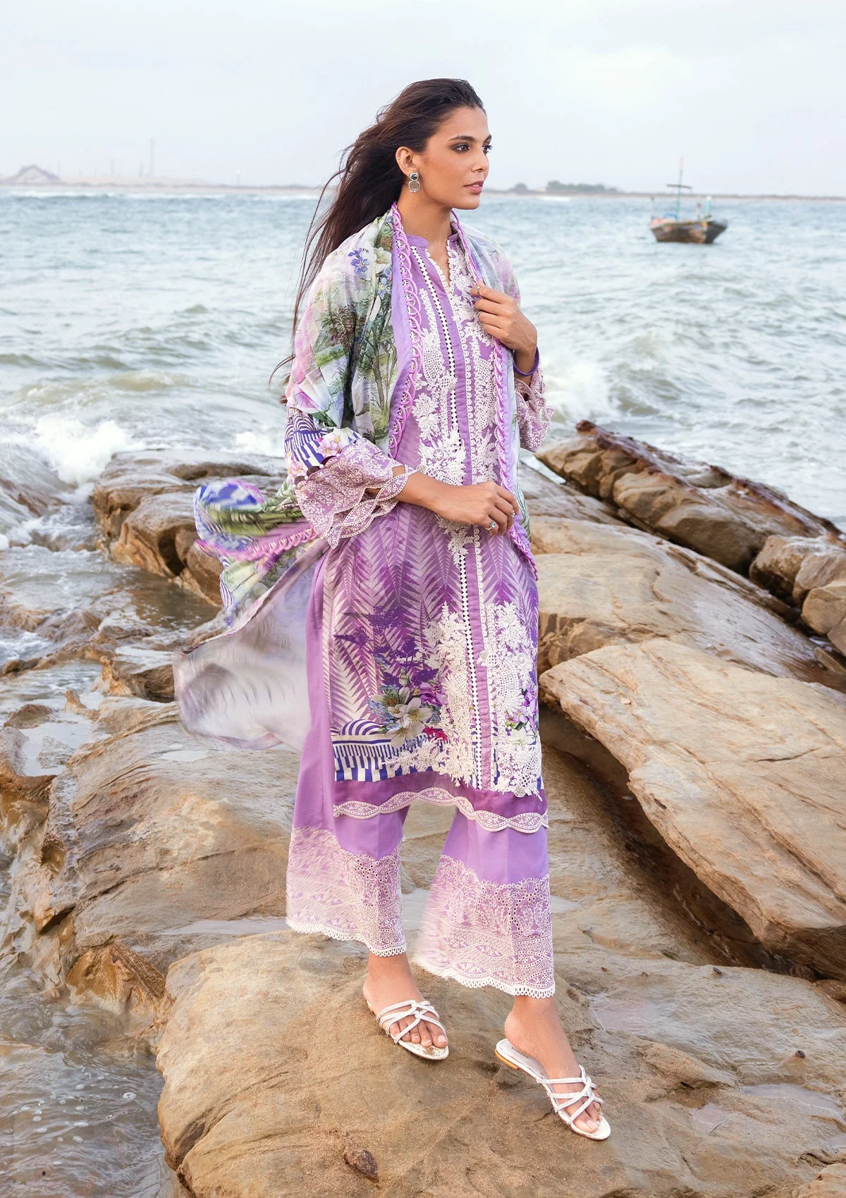 Elaf Signature Embroidered Lawn Collection – ESC-06B DREAM SPELL - Image 4
