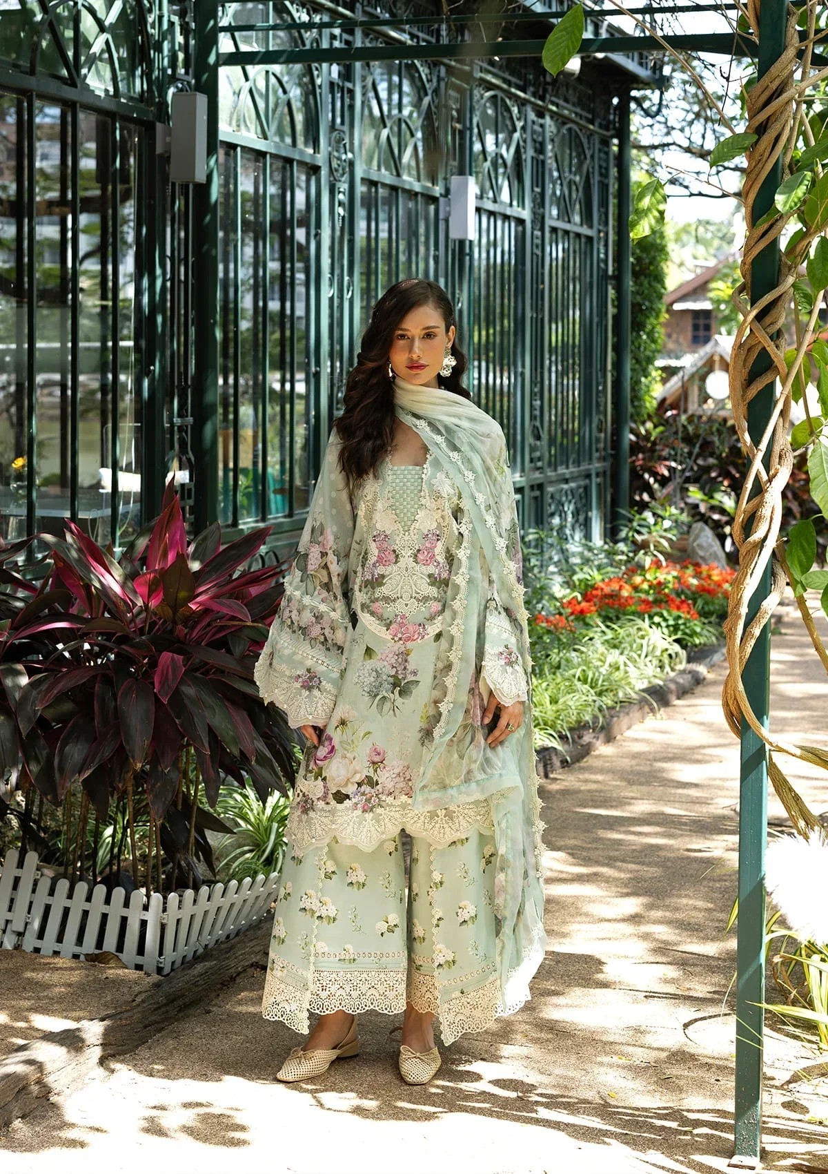 Elaf Signature Embroidered Lawn Prints – ESA-4B MINT MEADOW - Image 4