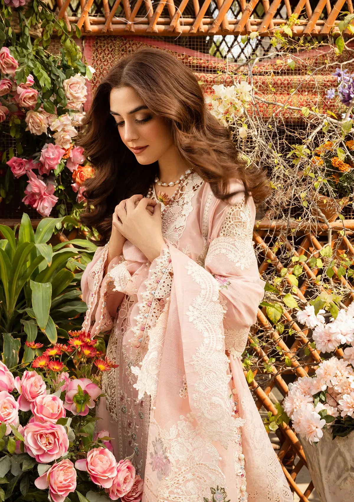Elaf Summer Luxury Lawn – ELM-2A MAHGUL - Image 8
