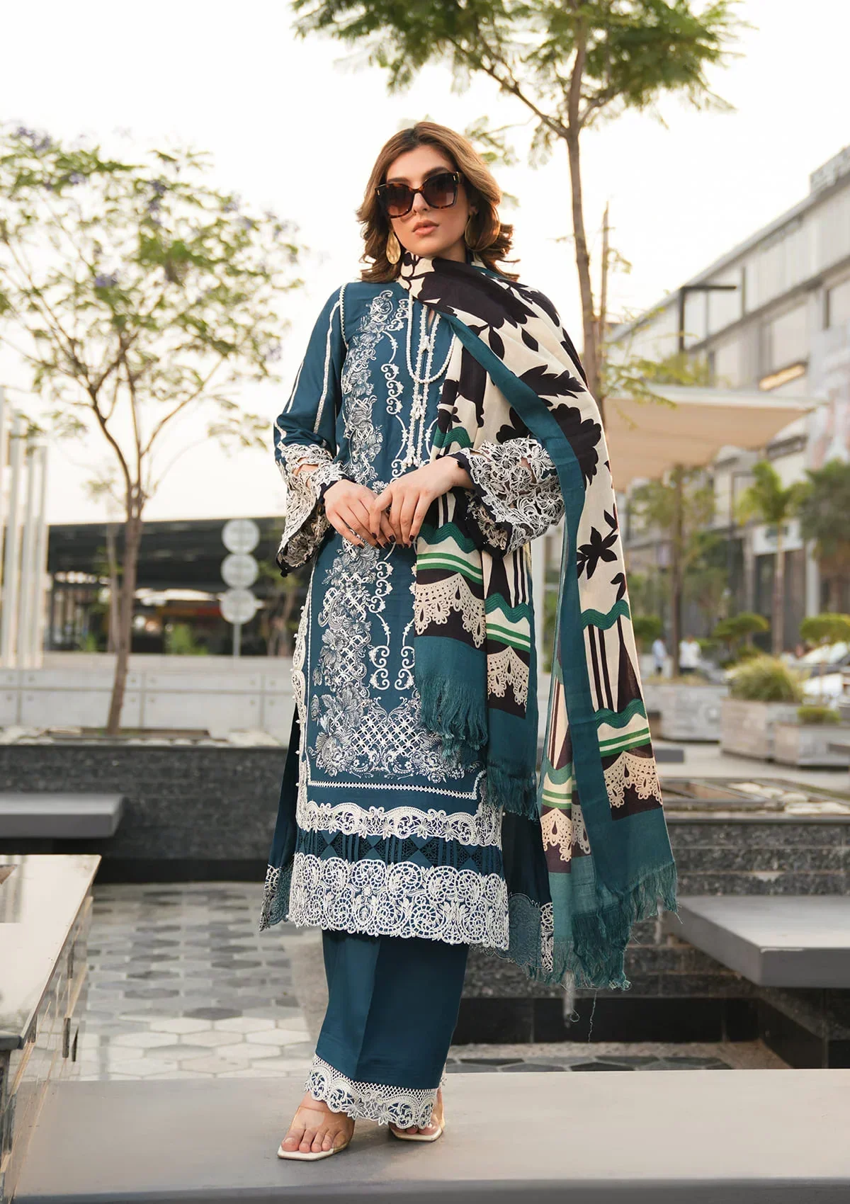 Elaf Winter with Pashmina Shawl – EPW-1B Heartfelt Whisper - Image 3
