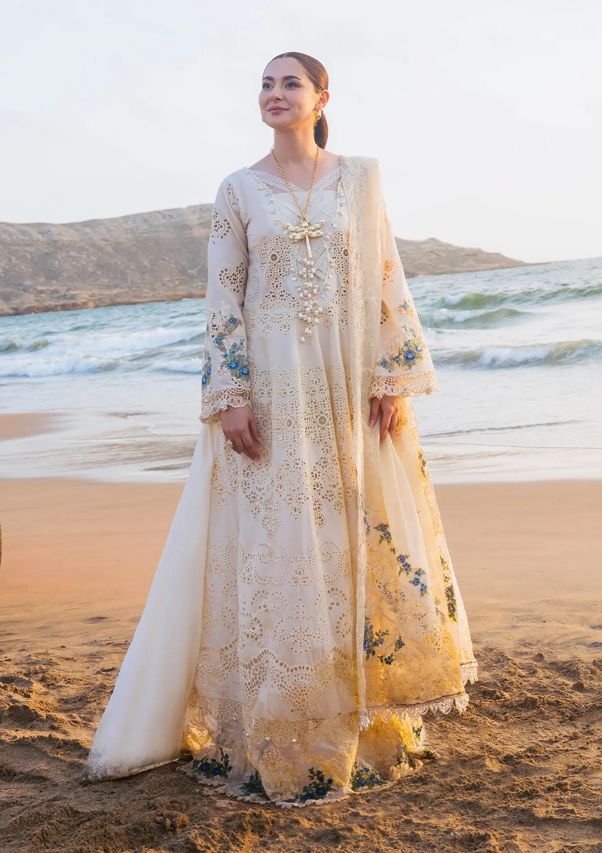 Elaf X Hania Aamir Hai Kuch Festive Lawn – EHK-03B Ayra - Image 3