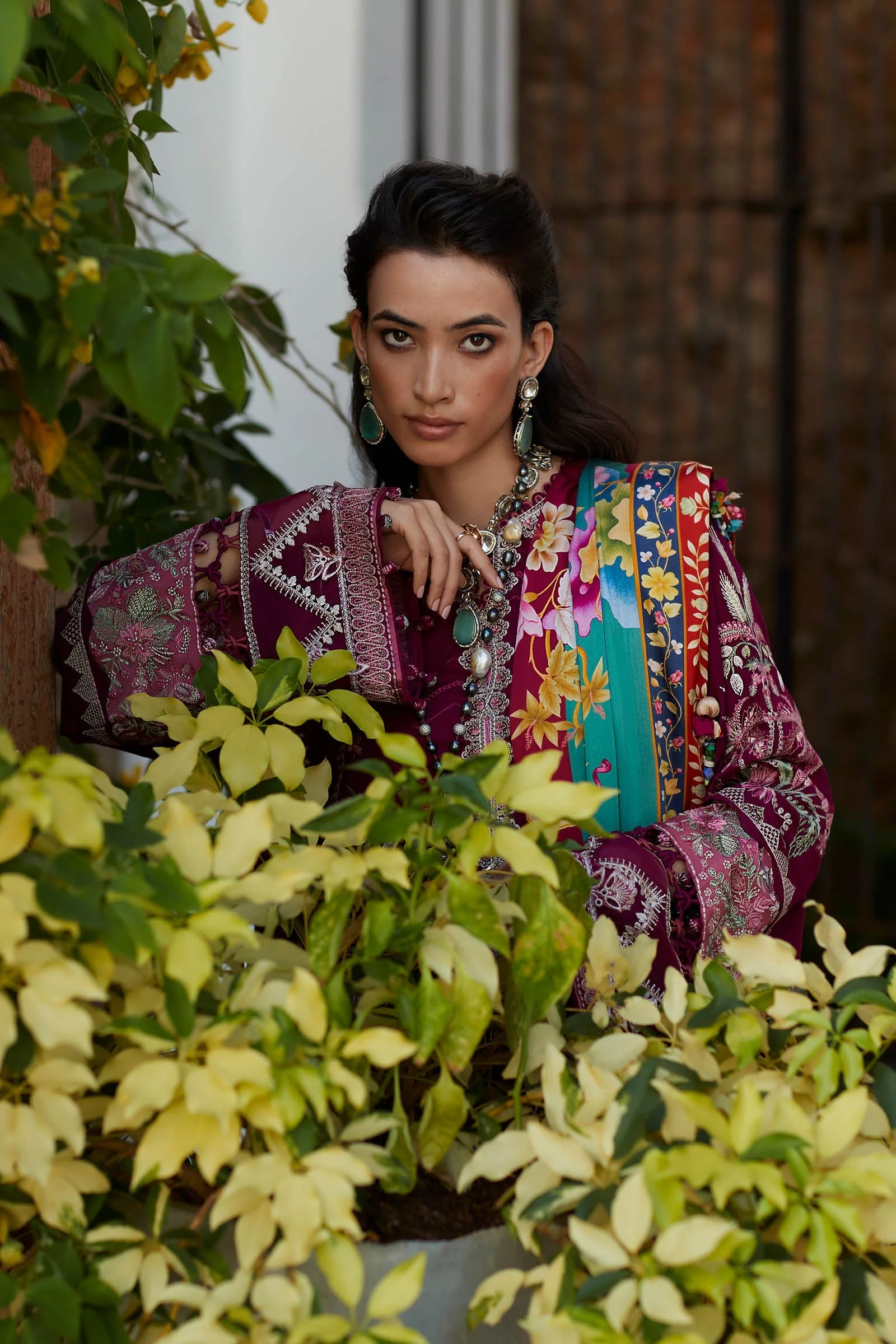 Elan Luxury Lawn Collection 2023 – ERINA (EL23-04 B) - Image 4