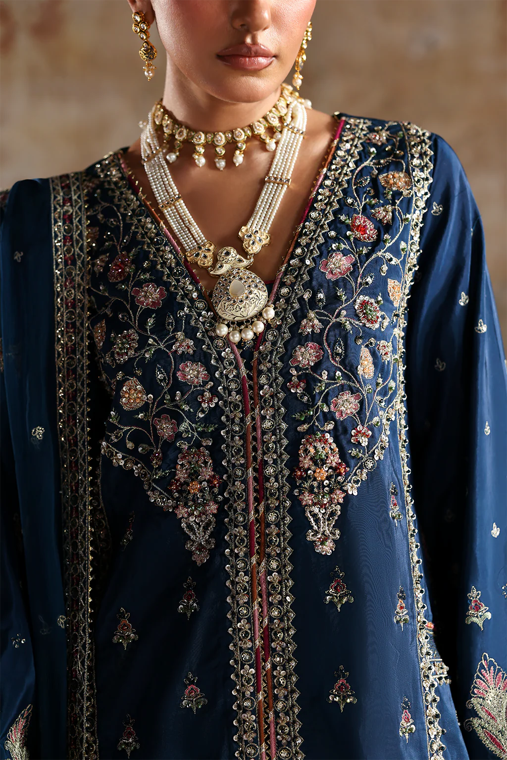 Emaan Adeel Afsana-e-Silk Formals – AFSAR - Image 6
