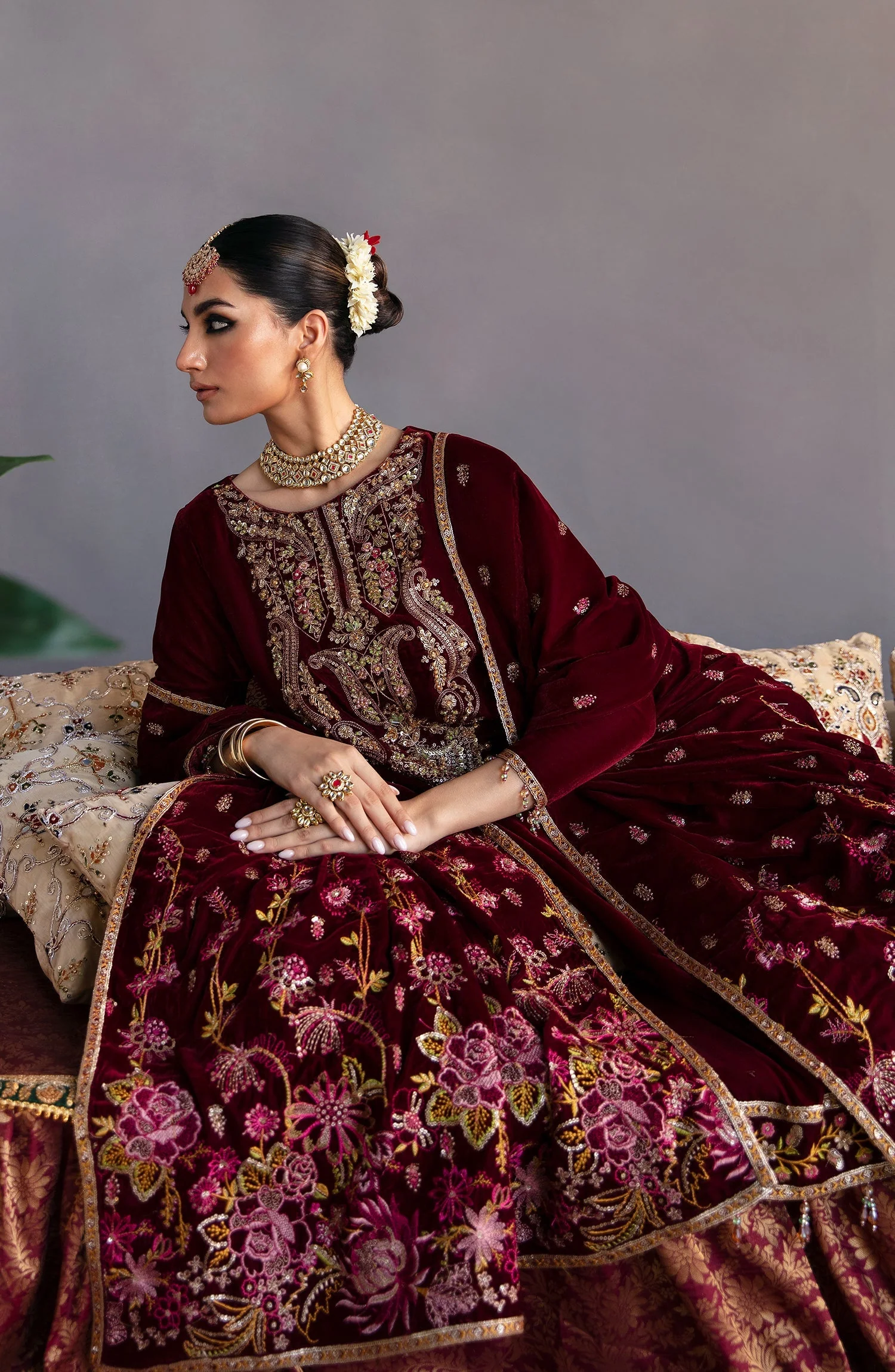 Emaan Adeel Makhmal Velvet Edition – MK-02 Roshanay - Image 4